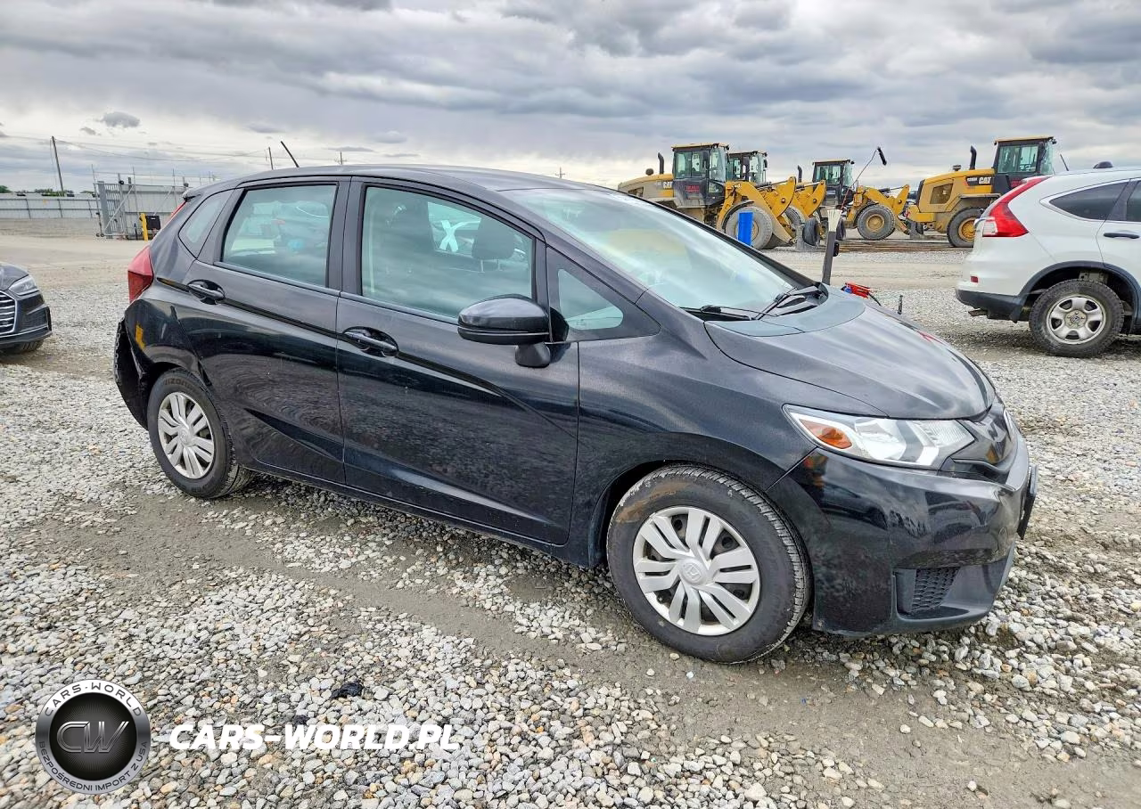 2015 Honda Fit Lx VIN:3HGGK5H56FM758857 - 4