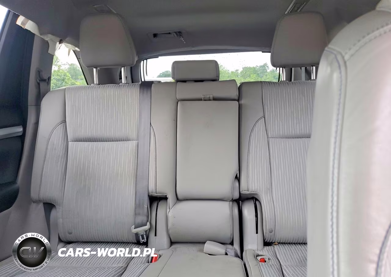 2015 Toyota Highlander Le Plus VIN:5TDBKRFH2FS087345 - 10