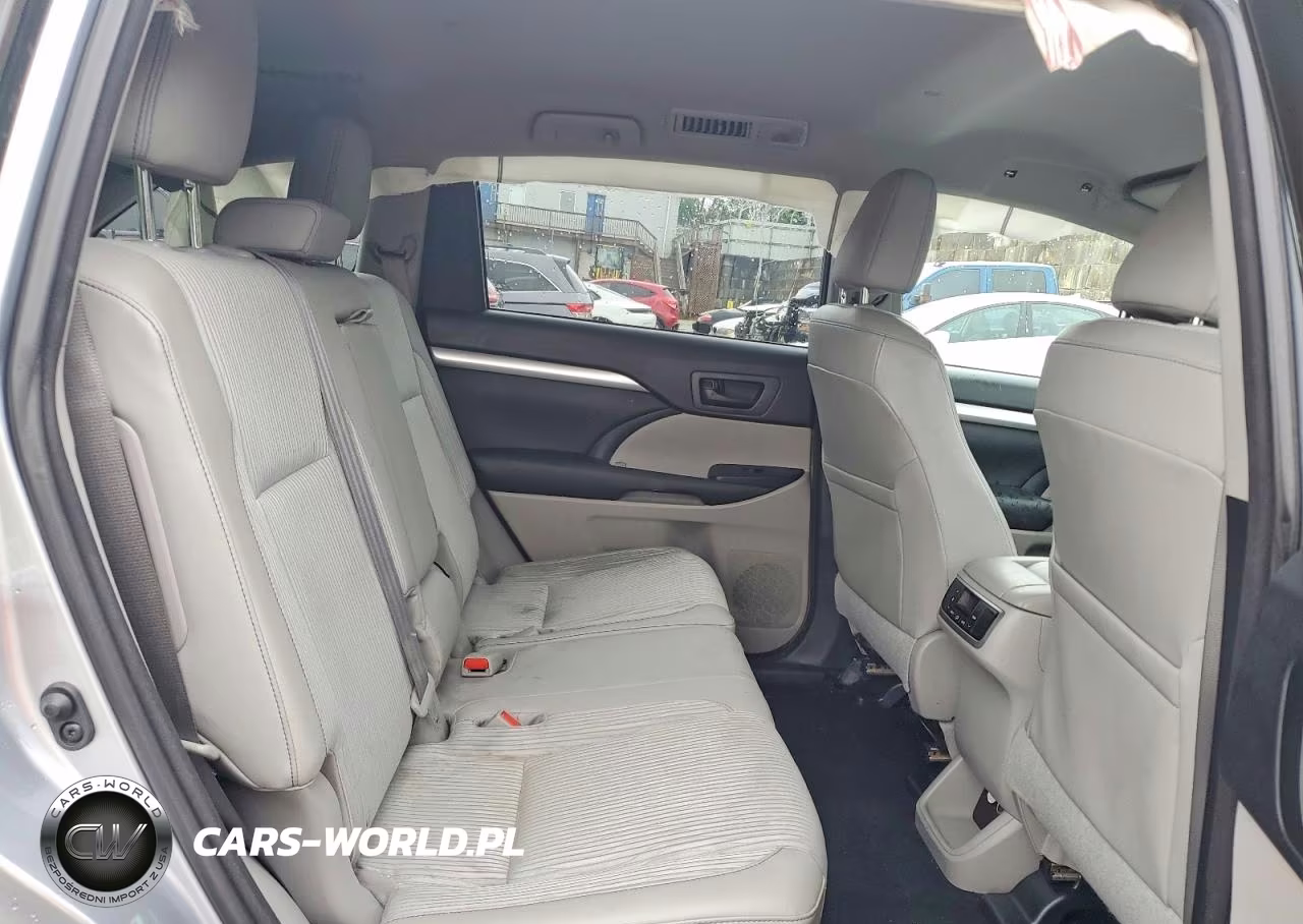 2015 Toyota Highlander Le Plus VIN:5TDBKRFH2FS087345 - 11