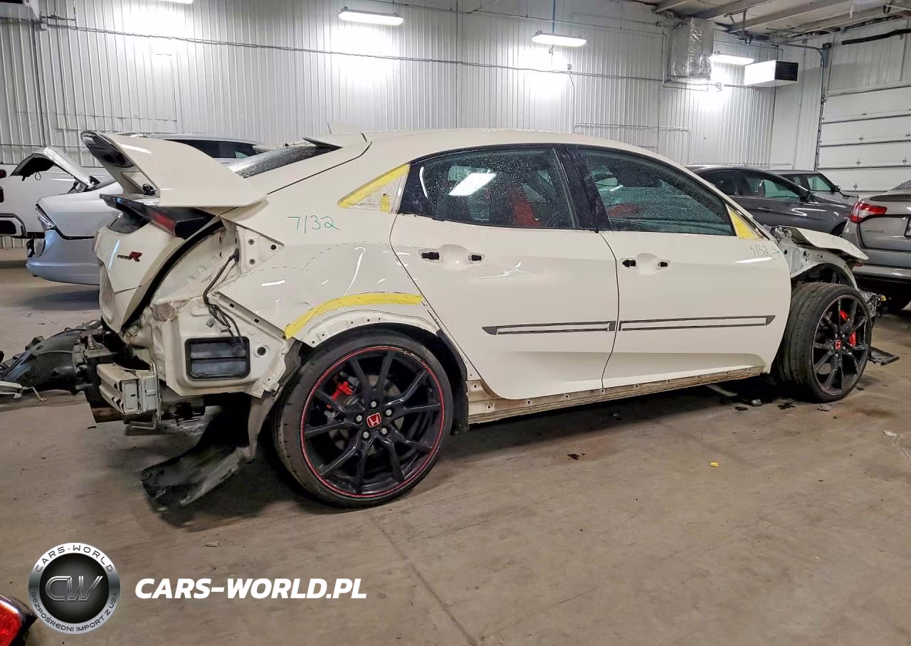 2018 Honda Civic Type-R Touring VIN:SHHFK8G7XJU201086 - 3