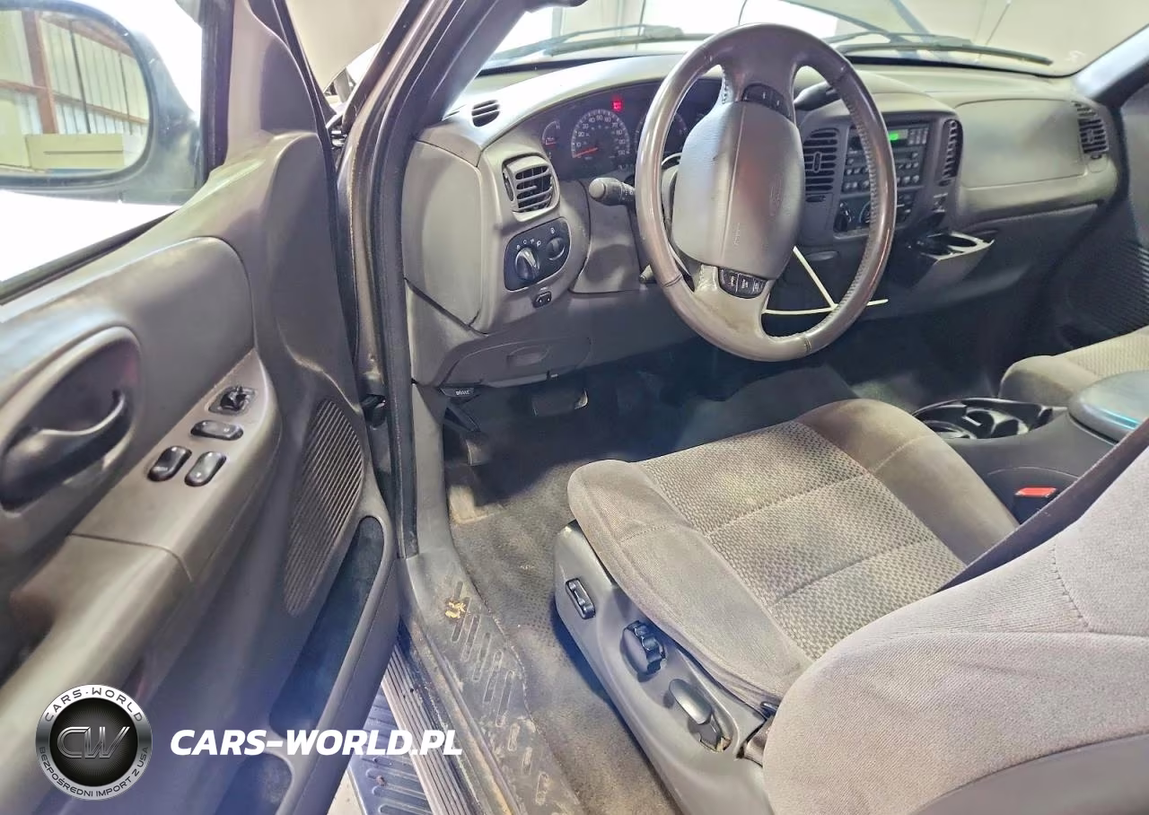 2002 Ford F150 VIN:2FTRX17W72CA31888 - 8