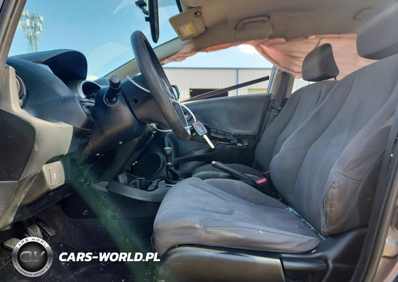 2012 Honda Fit VIN:JHMGE8G35CC035925 - 7