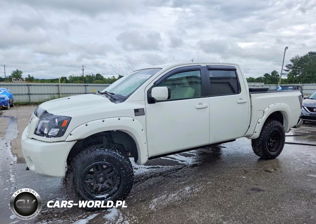 2012 Nissan Titan Sv