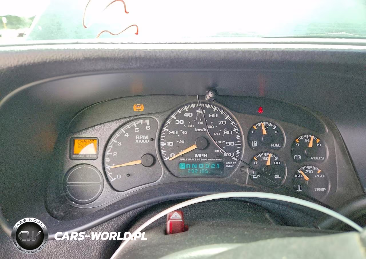 2002 Chevrolet Tahoe C1500 VIN:1GNEC13ZX2J322128 - 9
