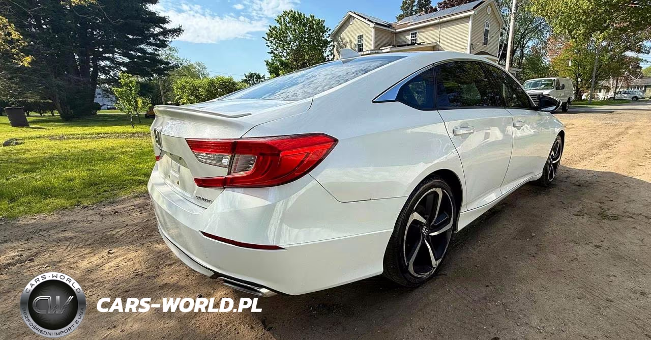 2018 Honda Accord Sport VIN:1HGCV1F32JA095311 - 4