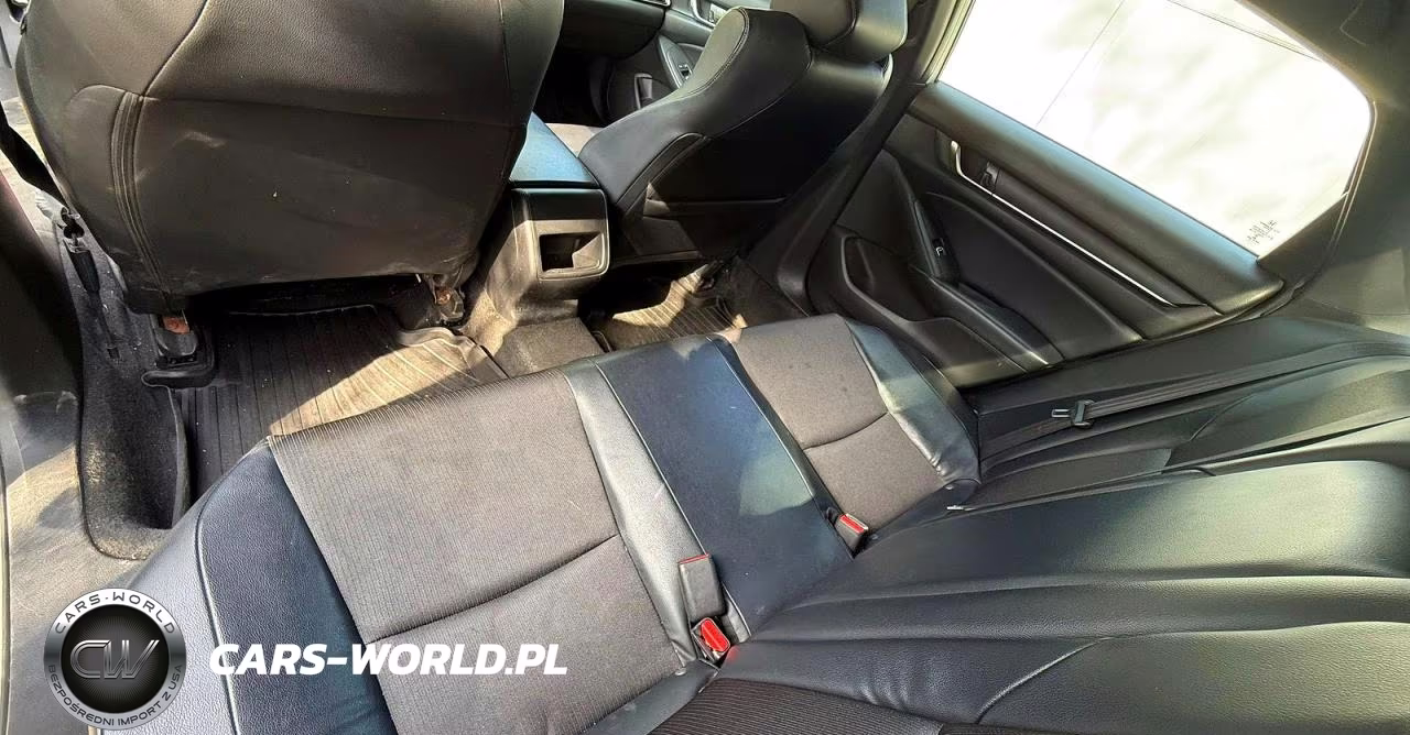 2018 Honda Accord Sport VIN:1HGCV1F32JA095311 - 6