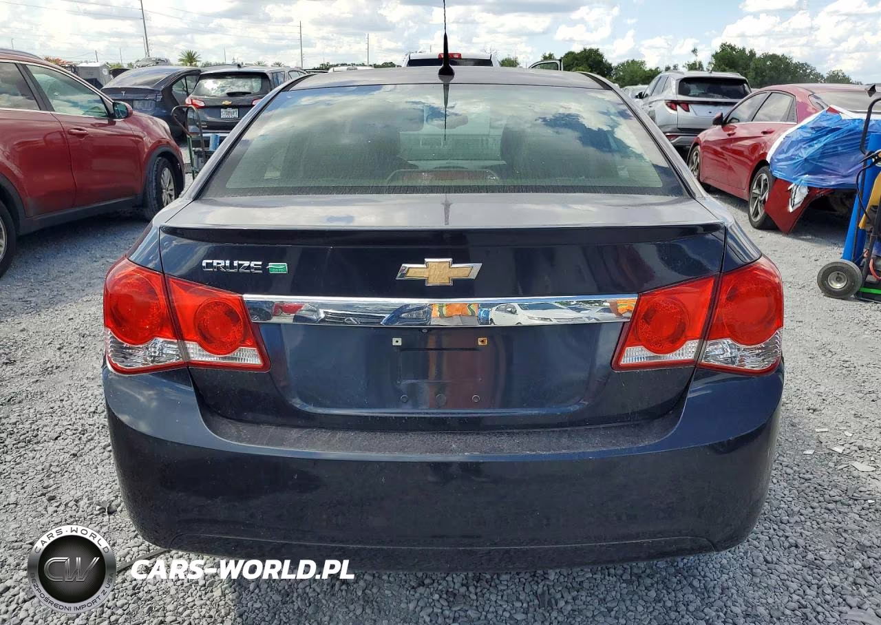 2014 Chevrolet Cruze VIN:1G1P75SZ6E7100579 - 6