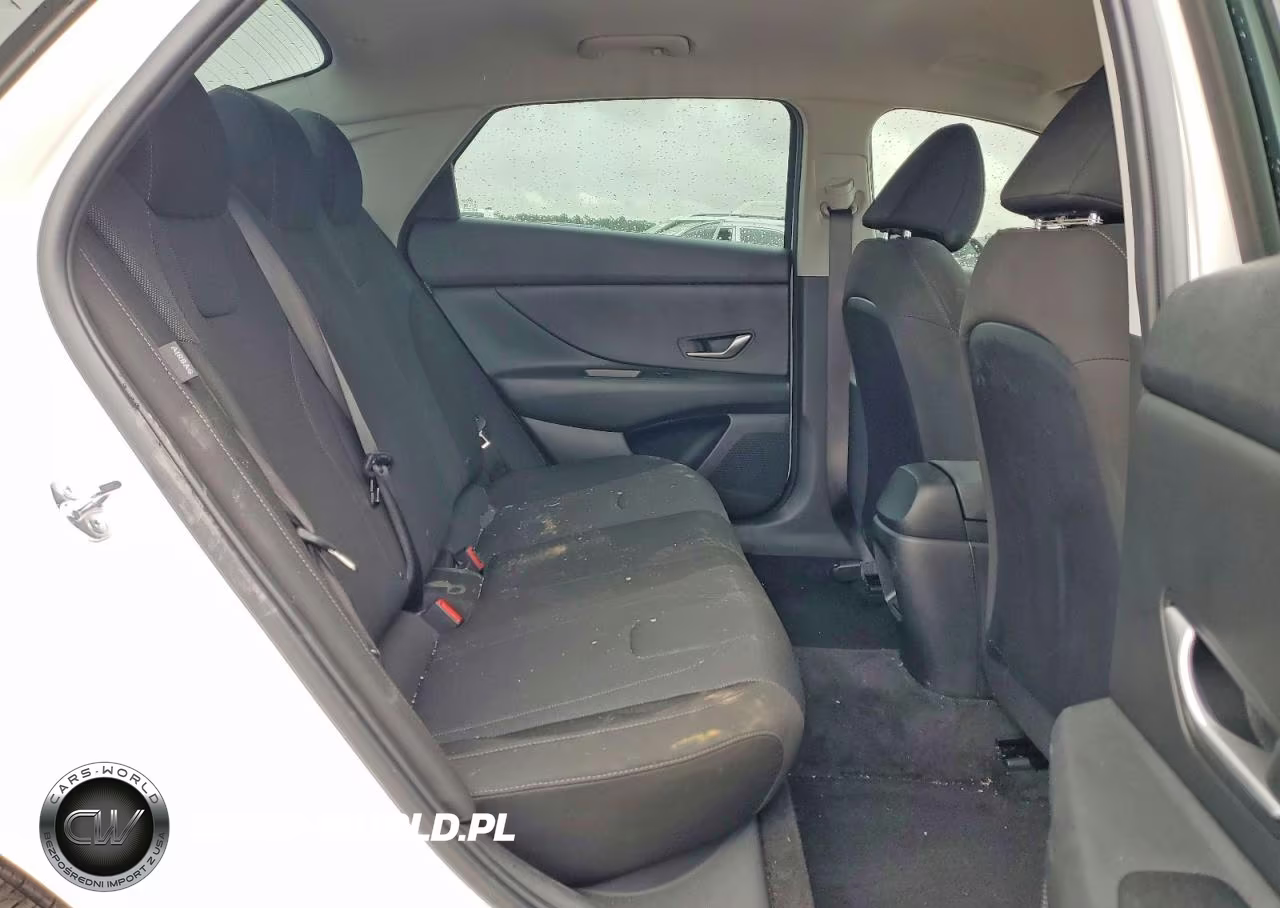 2026 Hyundai Elantra Se VIN:KMHLL4DG3TU141317 - 11
