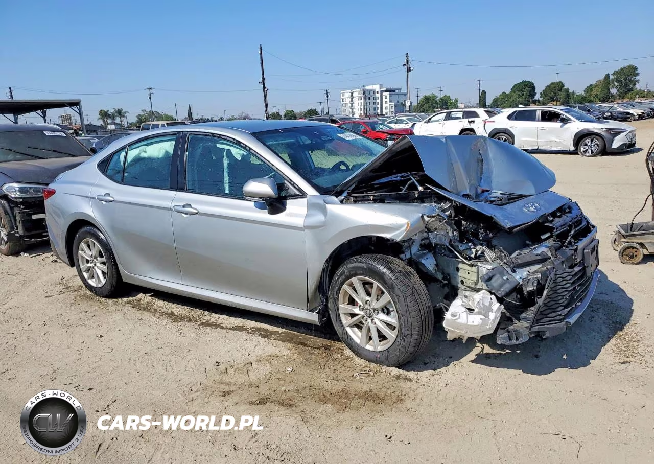 2025 Toyota Camry Le VIN:4T1DAACK1SU082555 - 4