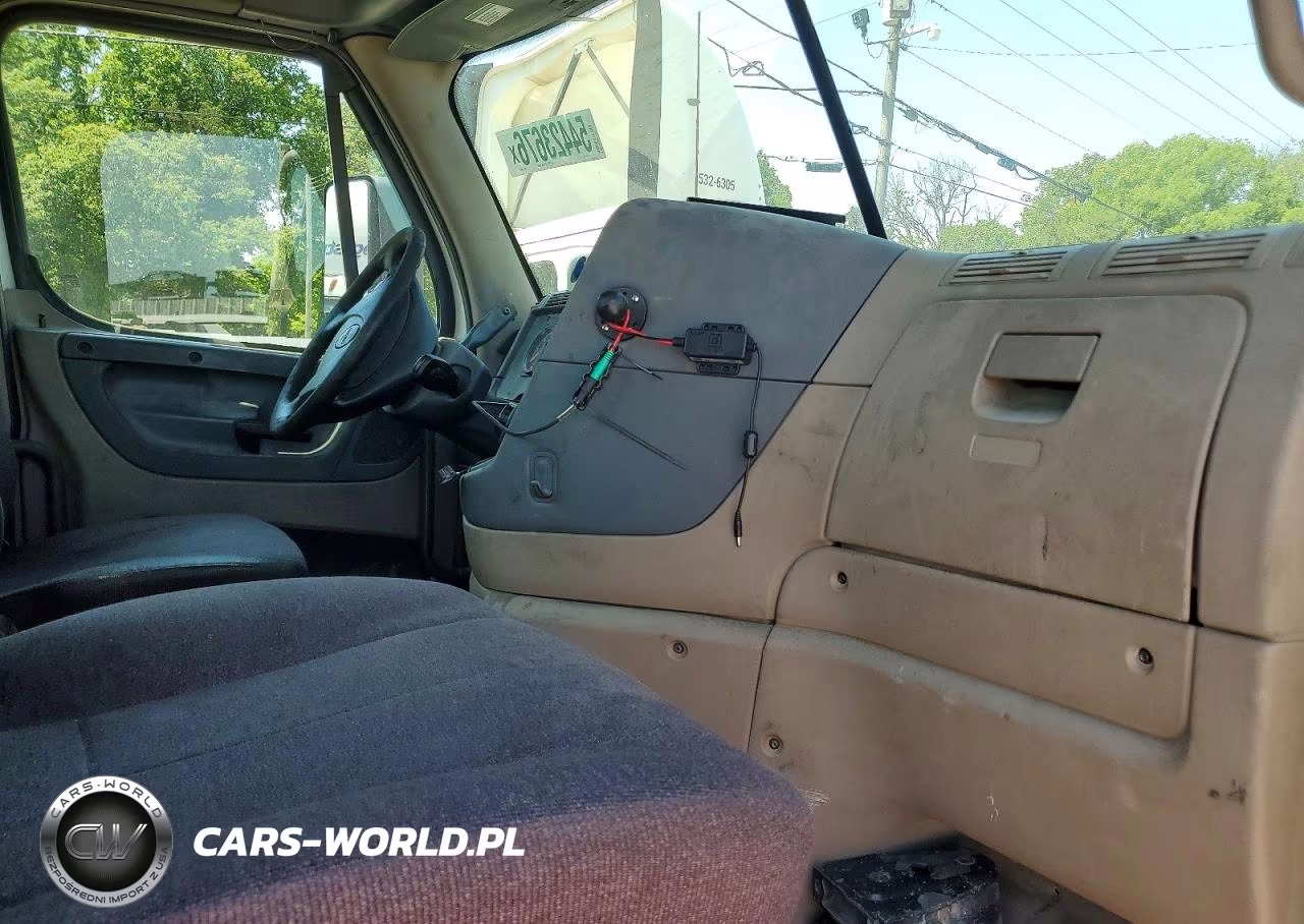 2018 Freightliner Cascadia 113 Semi Truck VIN:3AKBGADV7JSJN2872 - 5