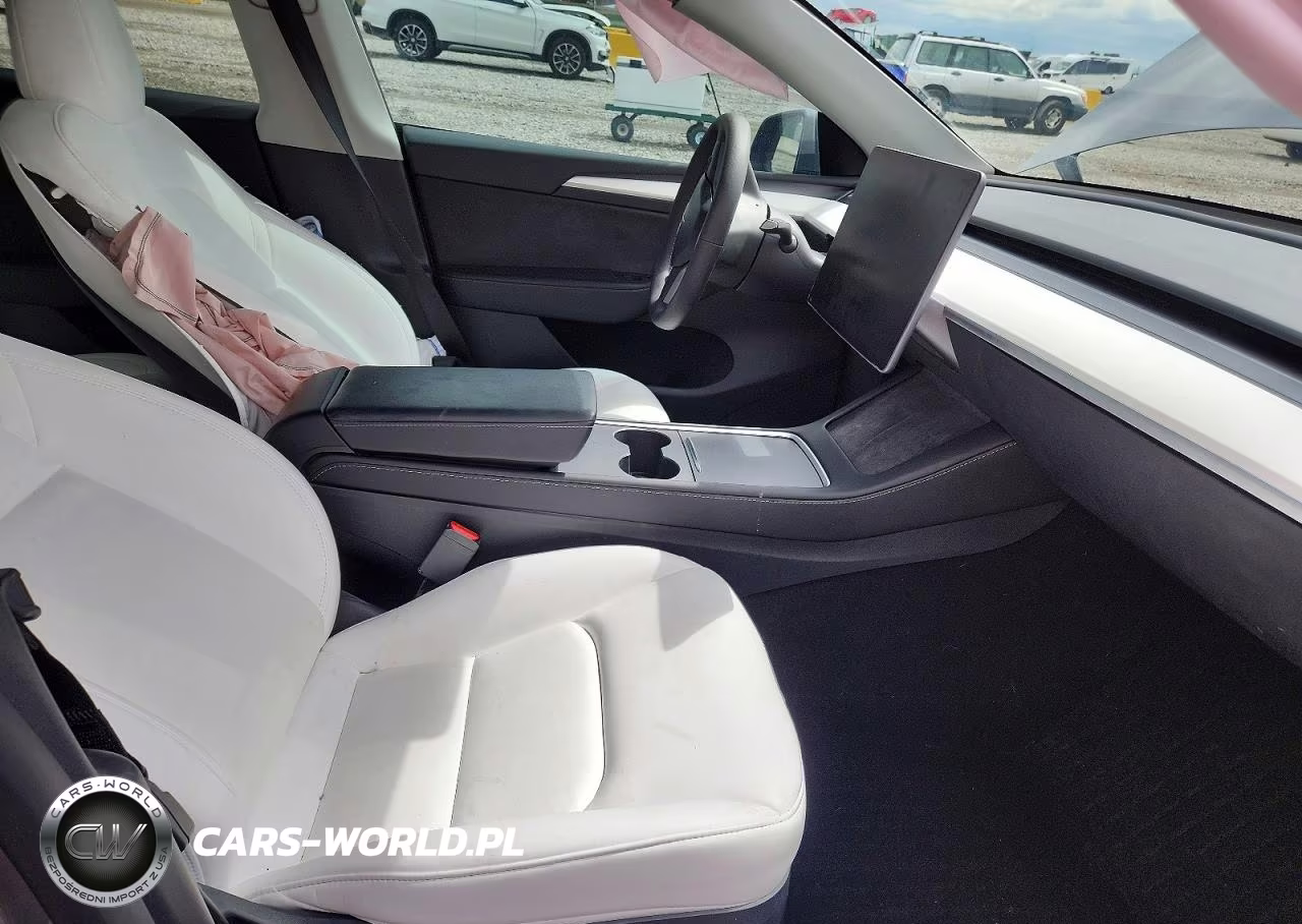 2024 Tesla Model Y VIN:7SAYGDEF7RF182221 - 7