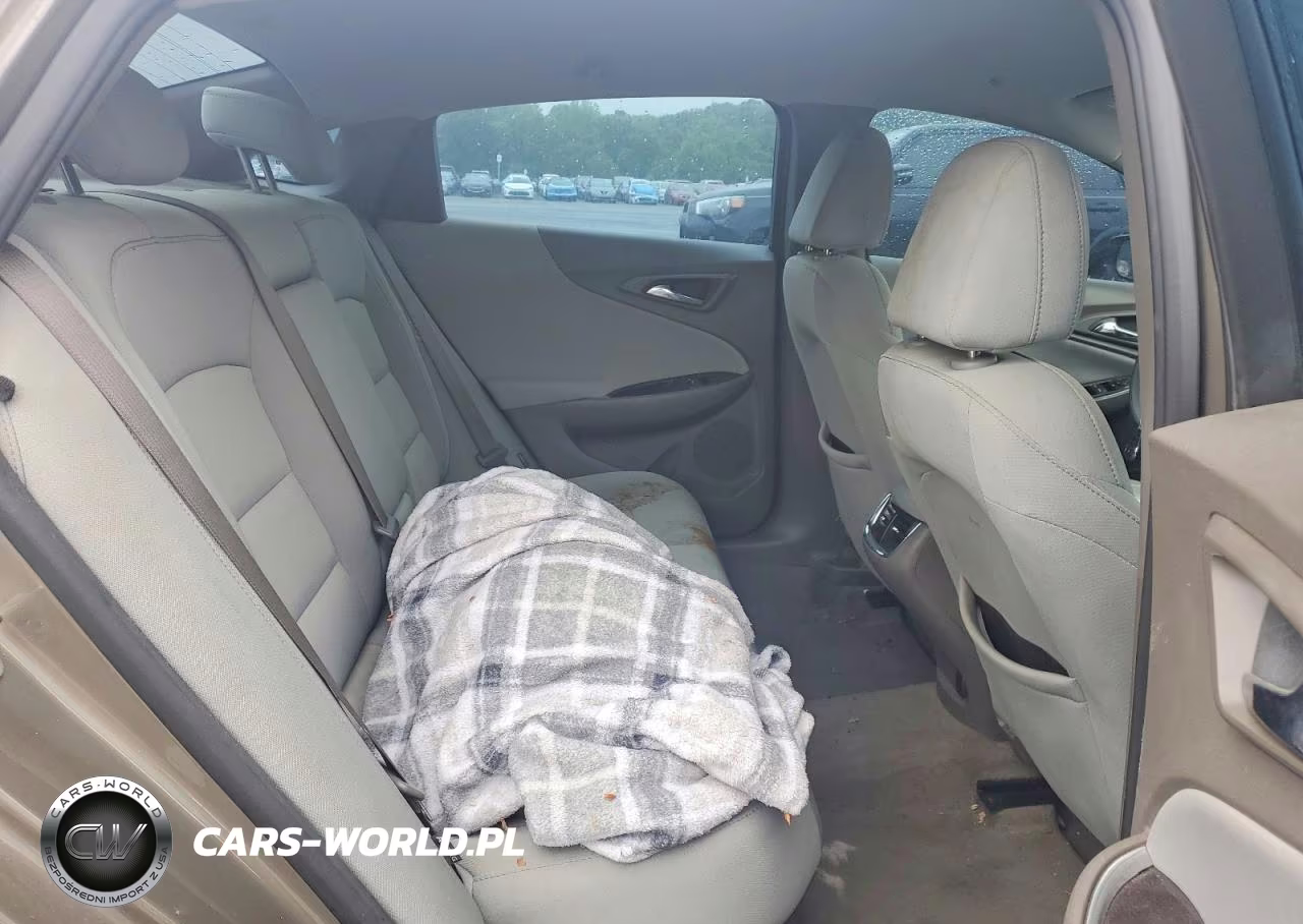 2020 Chevrolet Malibu Lt VIN:1G1ZD5ST0LF044980 - 10