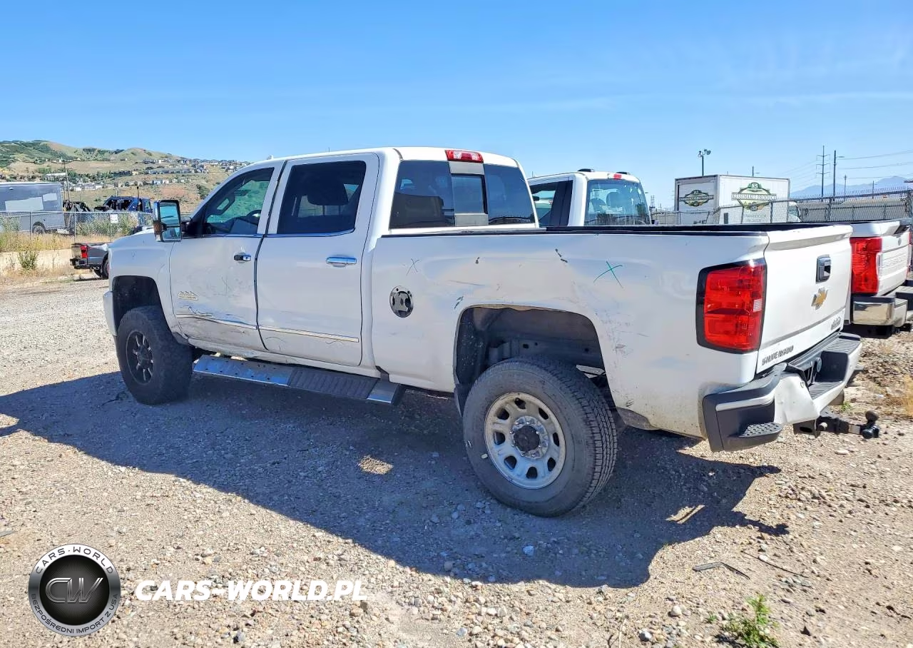 2015 Chevrolet Silverado K3500 High Country VIN:1GC4K1E89FF674105 - 2