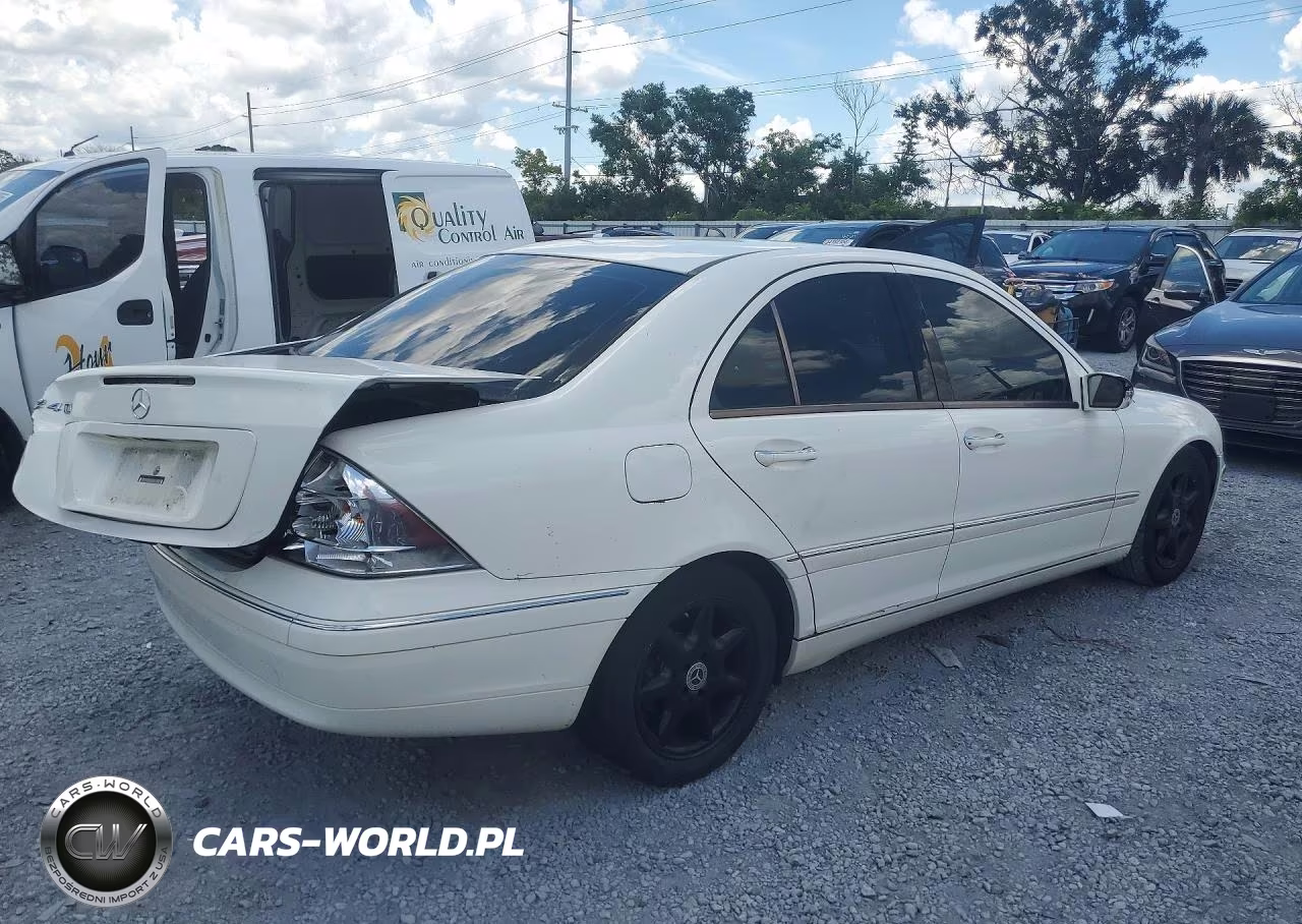 2004 Mercedes-Benz C 240 VIN:WDBRF61J14F459572 - 3