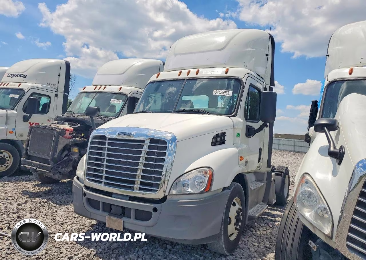 2018 Freightliner Cascadia 113 Semi Truck VIN:3AKBGADV0JSJN2714 - 2