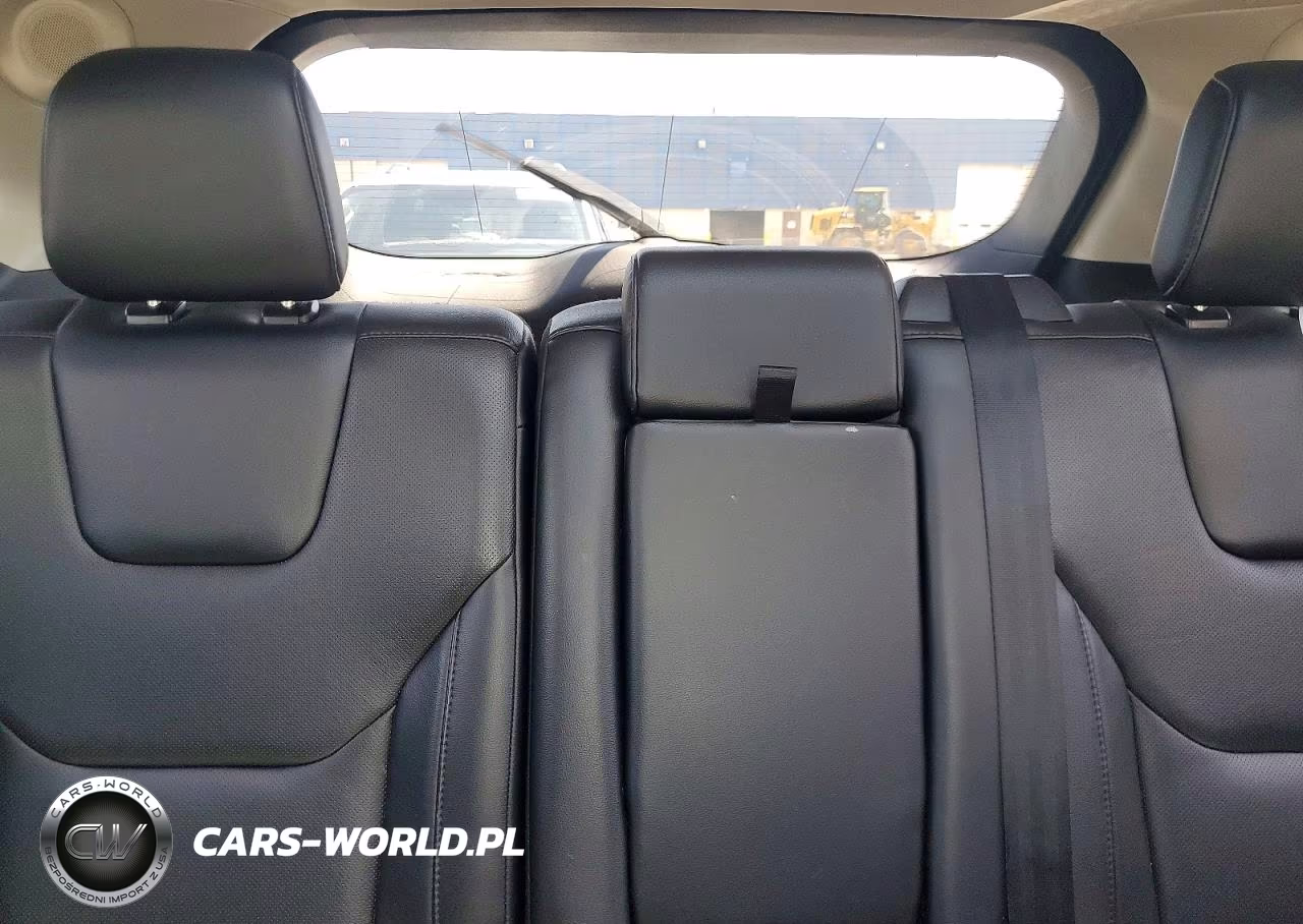 2019 Ford Edge Titanium VIN:2FMPK4K97KBB60837 - 10