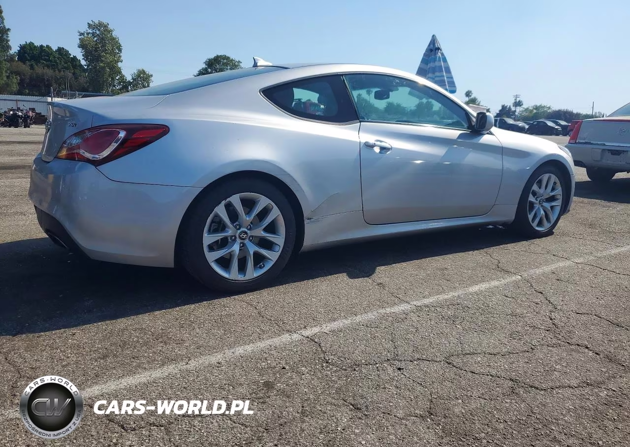 2013 Hyundai Genesis Coupe 2.0T VIN:KMHHT6KD0DU084179 - 3