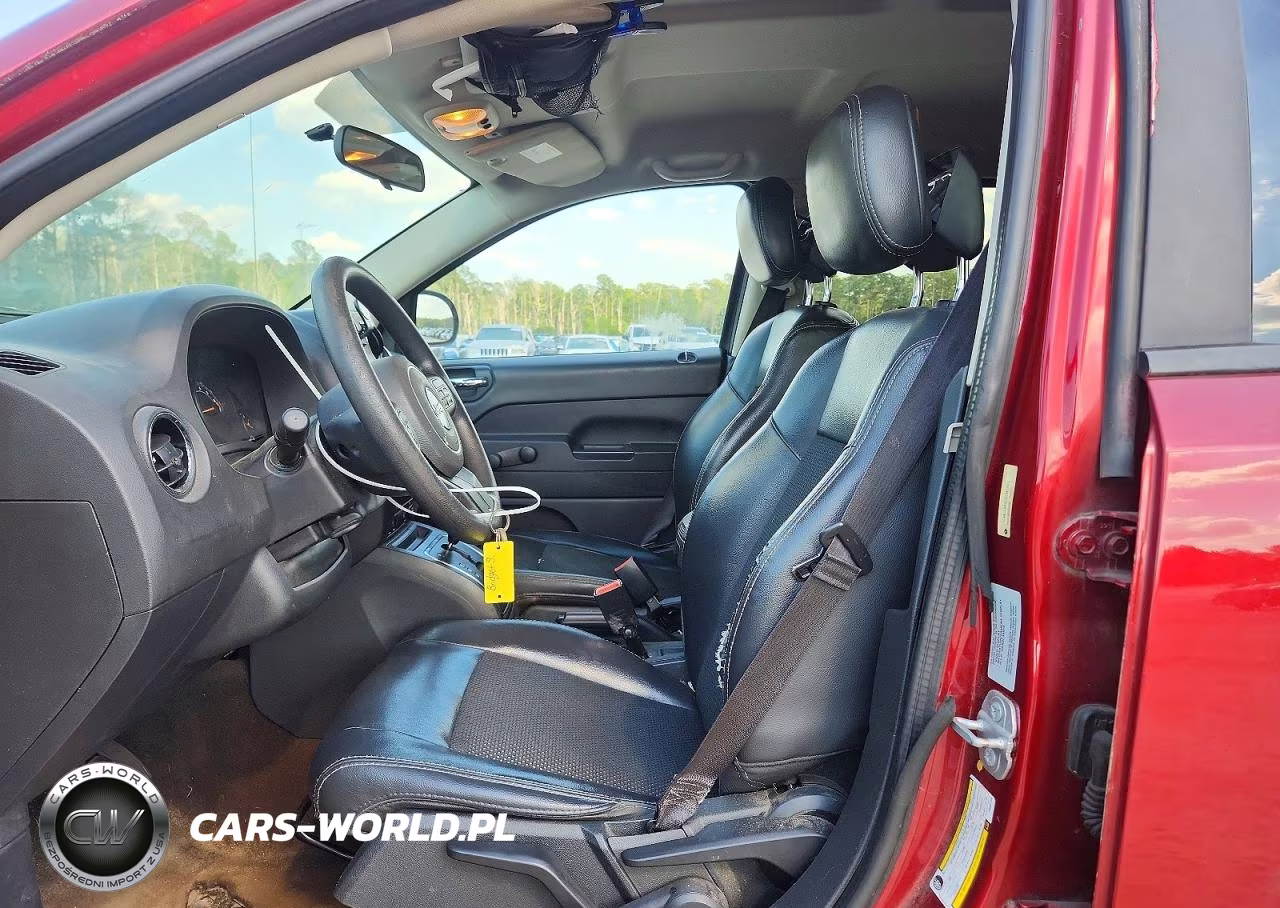 2015 Jeep Compass Sport VIN:1C4NJCBA0FD334749 - 7