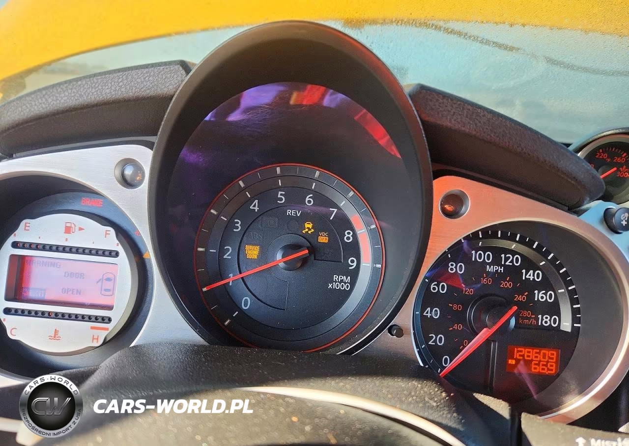 2009 Nissan 370Z Base VIN:JN1AZ44E19M402335 - 9