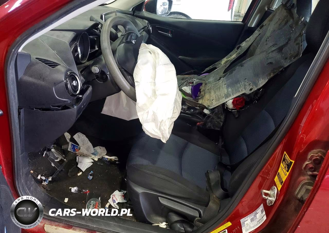 2018 Toyota Yaris Ia Base VIN:3MYDLBYV1JY303902 - 7