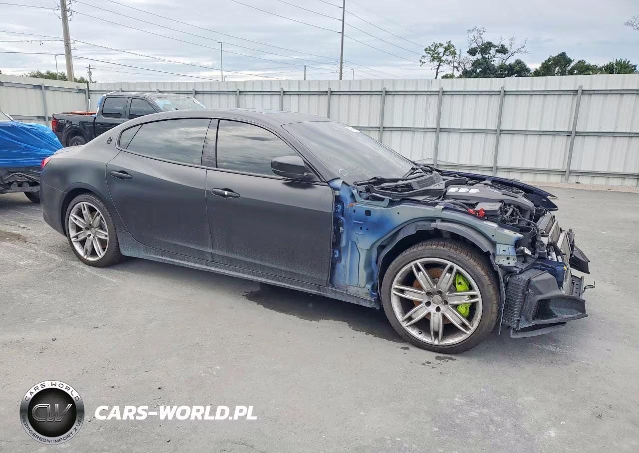 2018 Maserati Quattroporte S VIN:ZAM56YRA7J1286449 - 4
