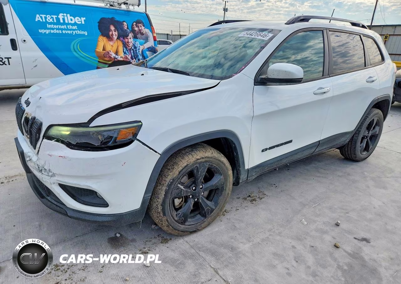 2020 Jeep Cherokee Latitude Plus – zdjęcie 1 z 13