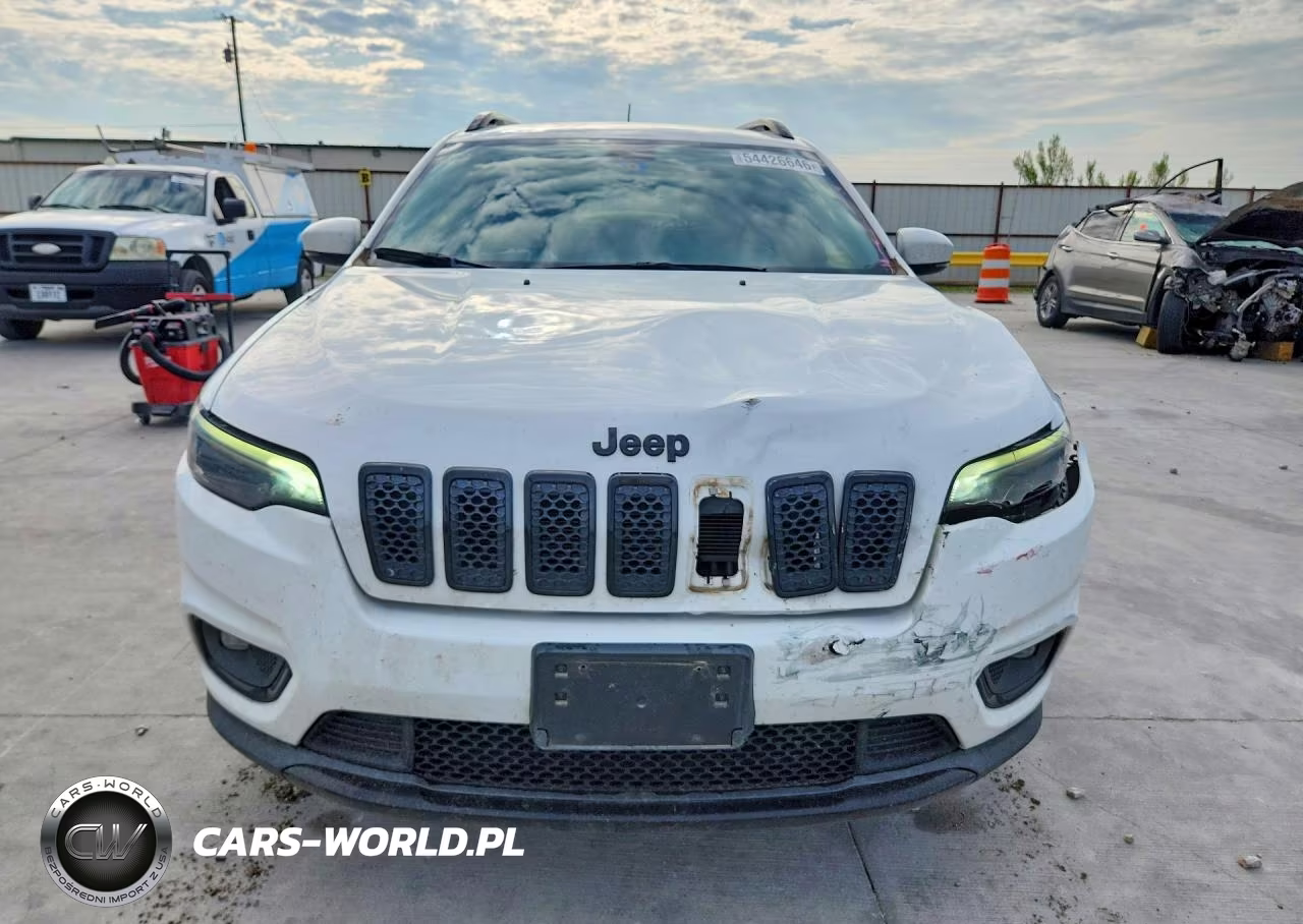 2020 Jeep Cherokee Latitude Plus VIN:1C4PJLLB2LD645286 - 5