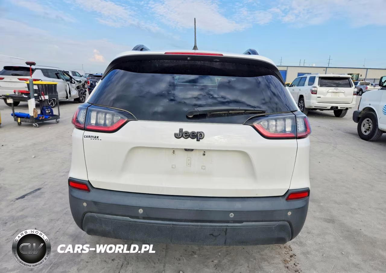 2020 Jeep Cherokee Latitude Plus VIN:1C4PJLLB2LD645286 - 6
