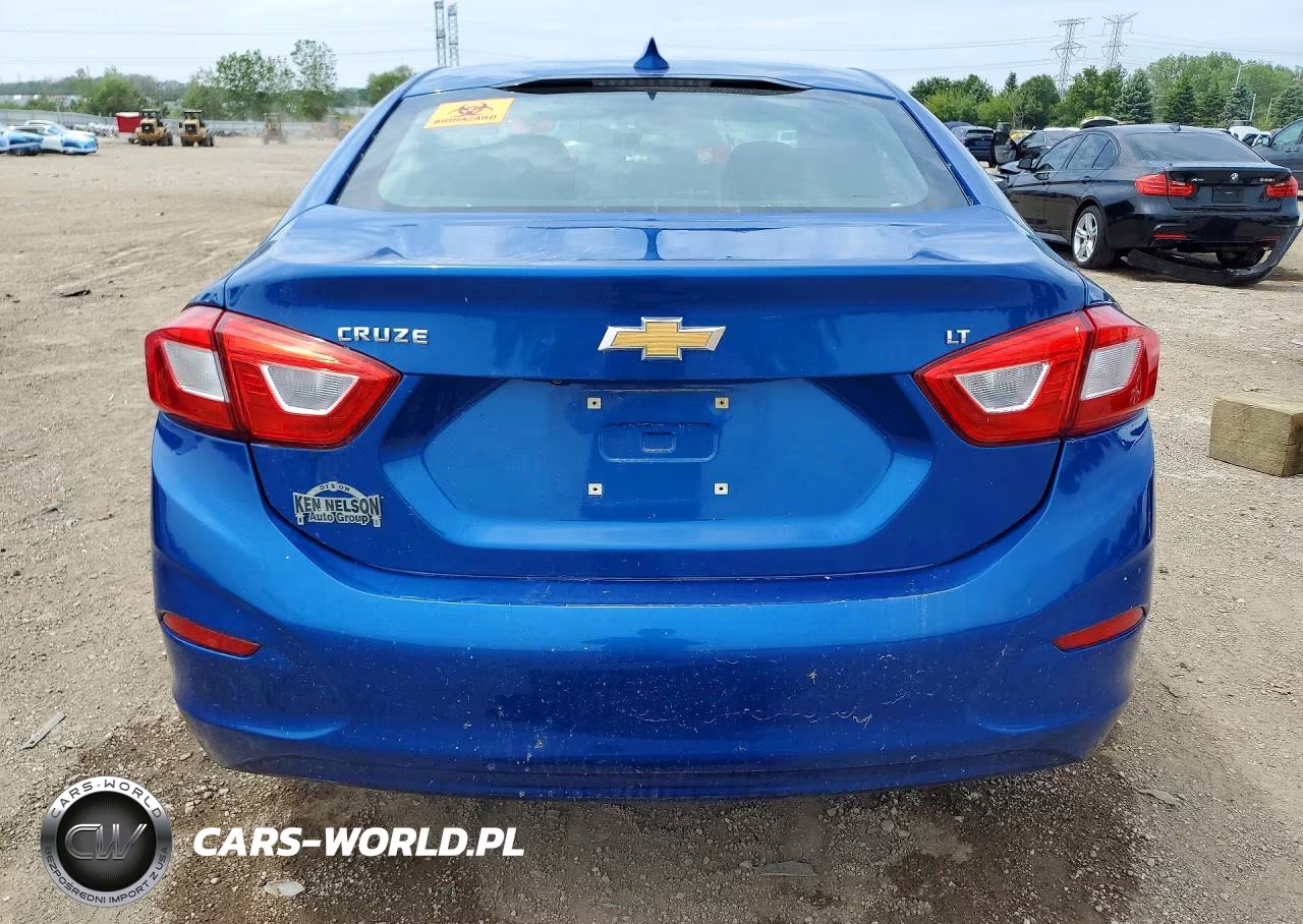 2018 Chevrolet Cruze Lt VIN:1G1BE5SM3J7131643 - 6