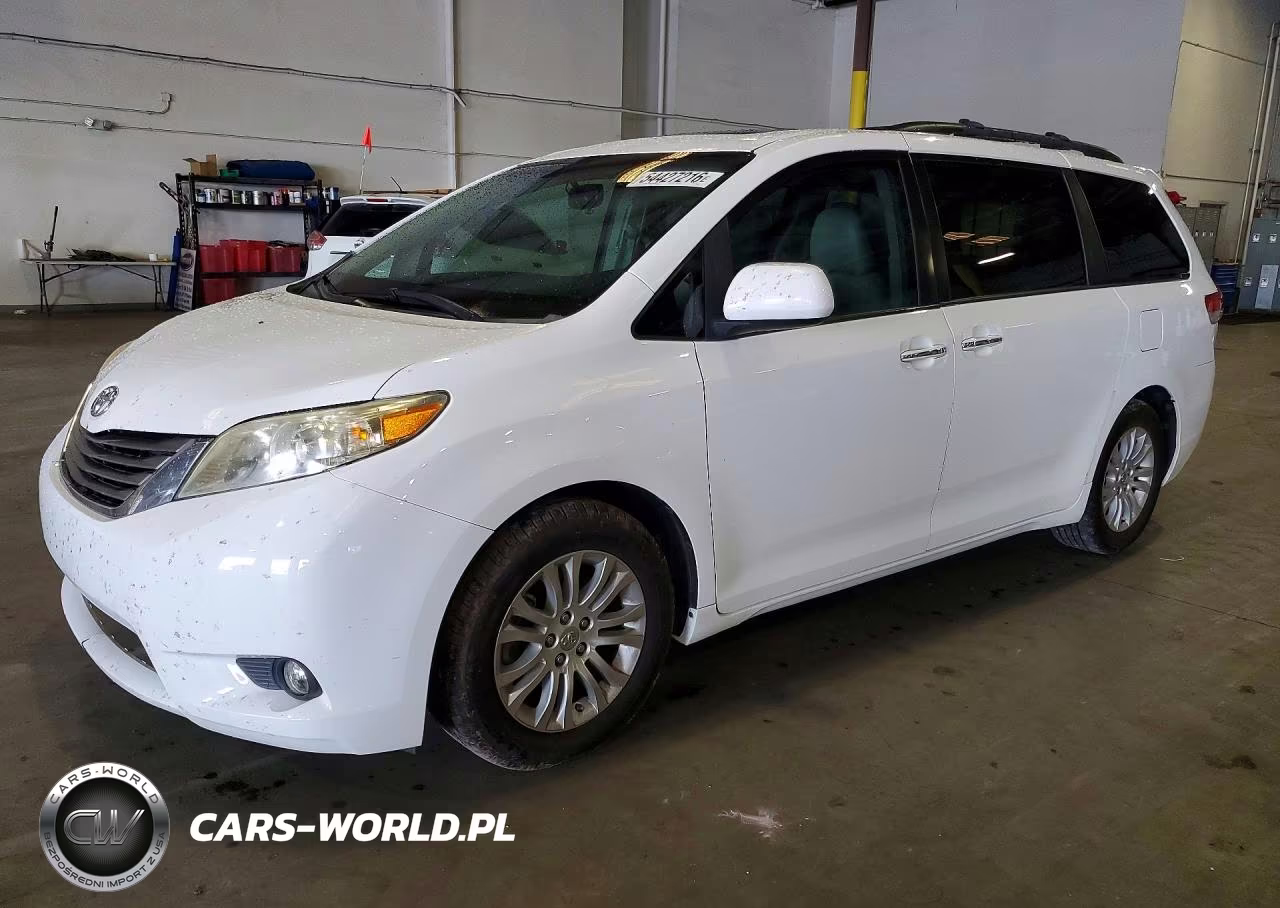 2012 Toyota Sienna Xle 8-Passenger