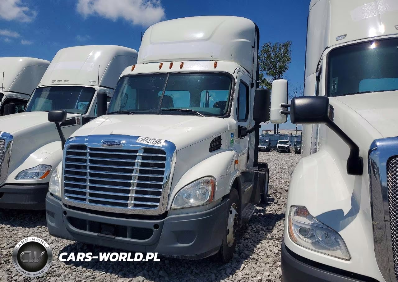 2018 Freightliner Cascadia 113 Semi Truck VIN:3AKBGADV1JSJN2804 - 2
