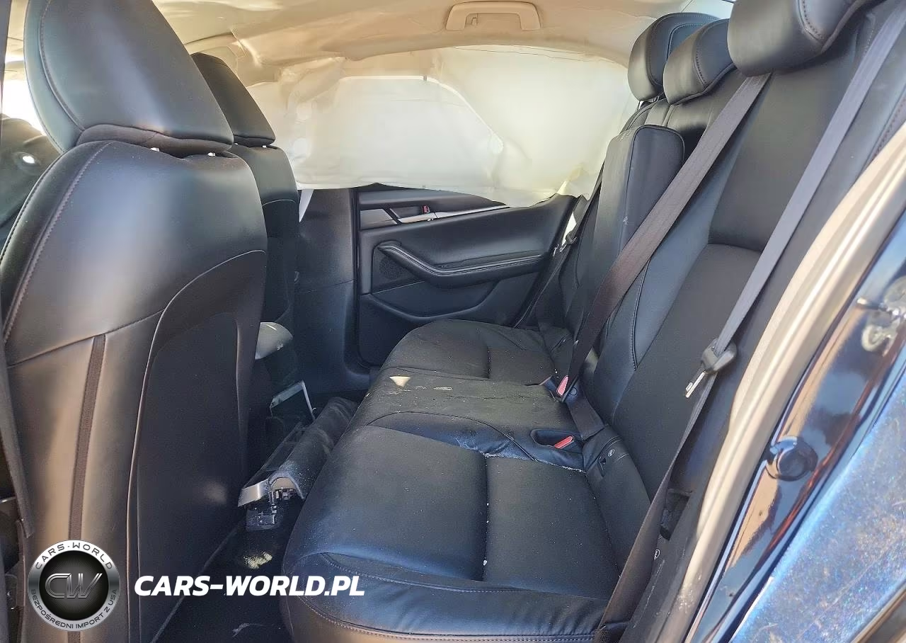 2021 Mazda 3 Select VIN:JM1BPABLXM1328186 - 10