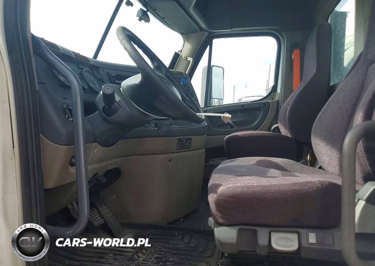 2018 Freightliner Cascadia 113 Semi Truck VIN:3AKBGADV2JSJN2780 - 5