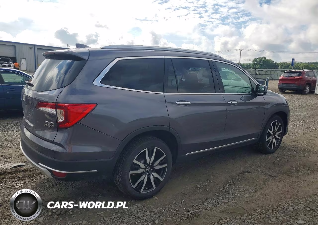 2021 Honda Pilot Touring VIN:5FNYF6H67MB034053 - 3