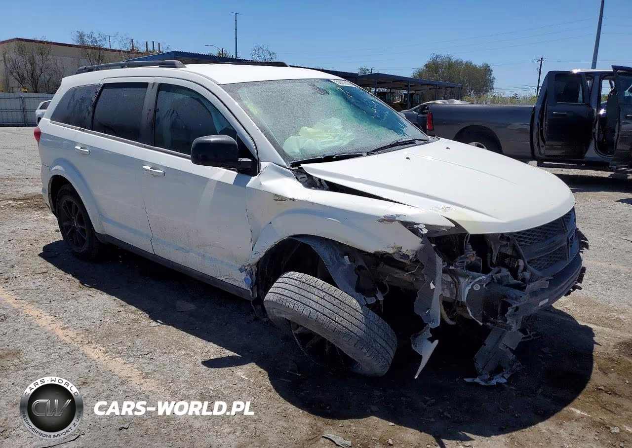 2019 Dodge Journey VIN:3C4PDCBB2KT857302 - 4