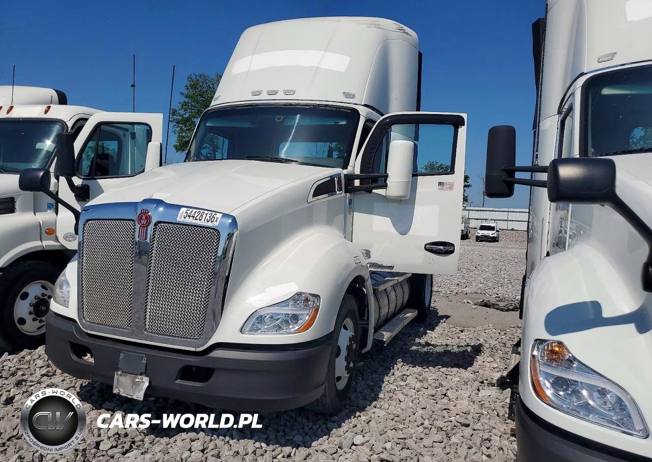 2017 Kenworth Constructi - Semi Truck VIN:1XKYAP8X2HJ171675 - 2