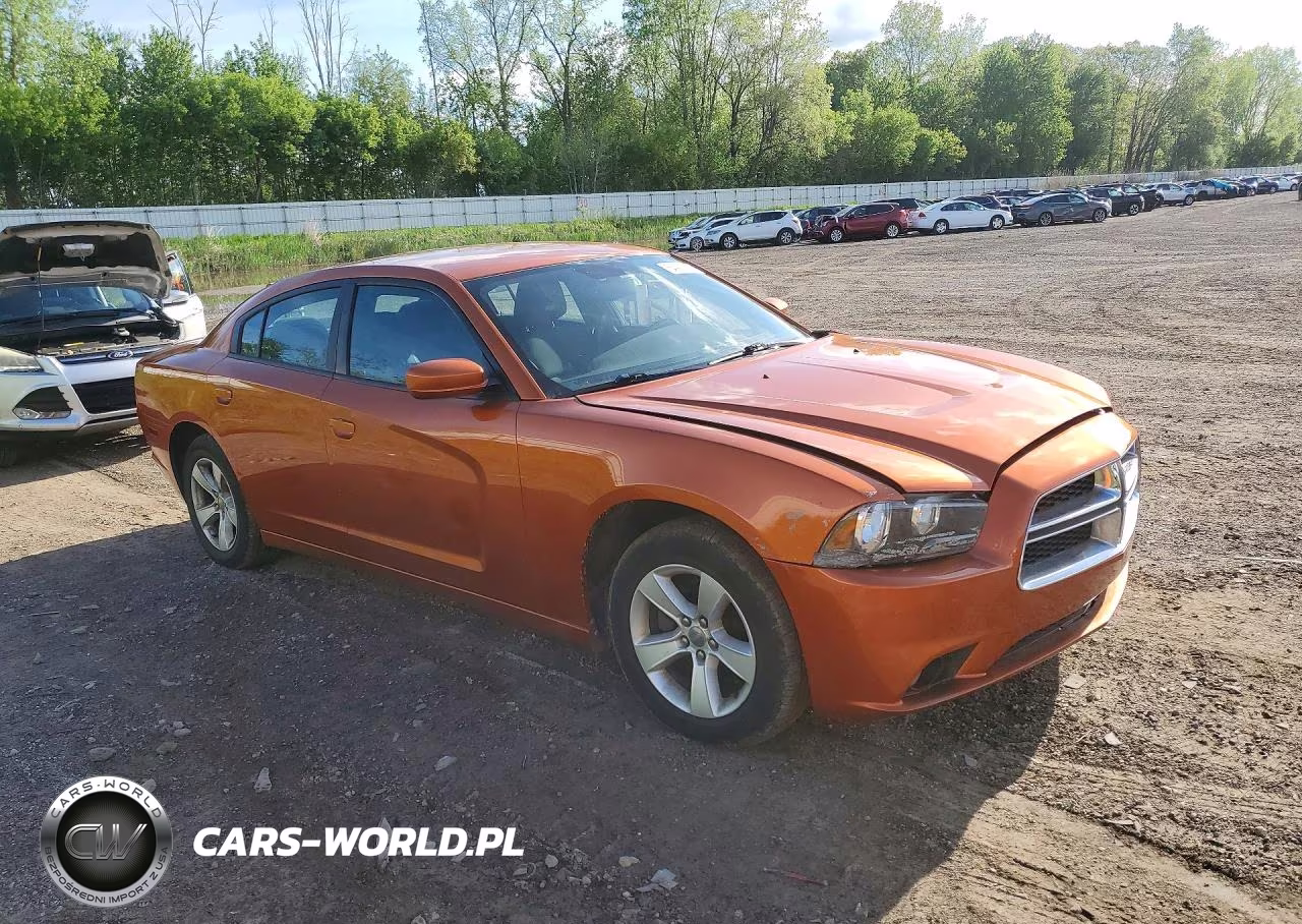 2011 Dodge Charger VIN:2B3CL3CG1BH585055 - 4