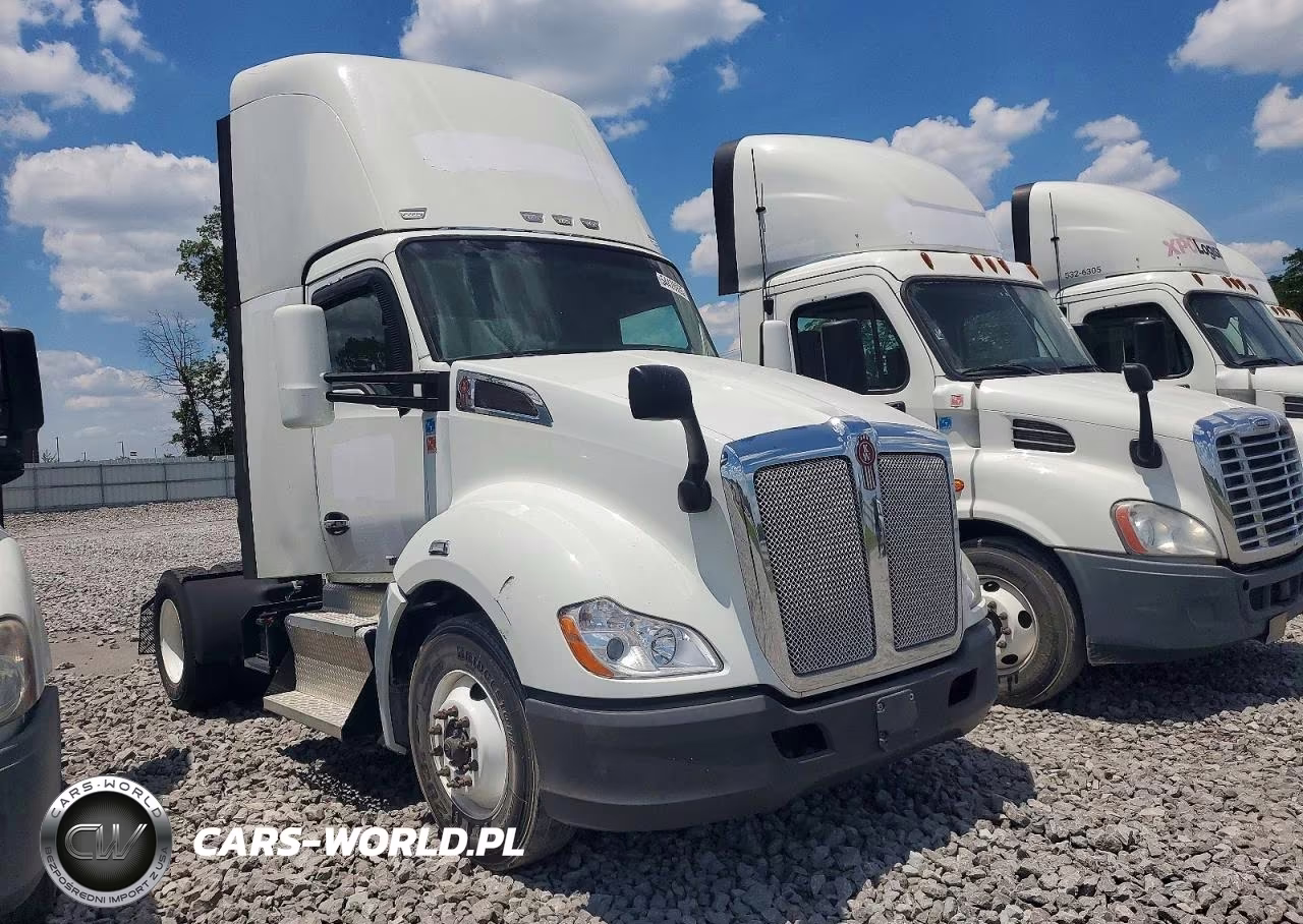 2017 Kenworth T680 Semi Truck