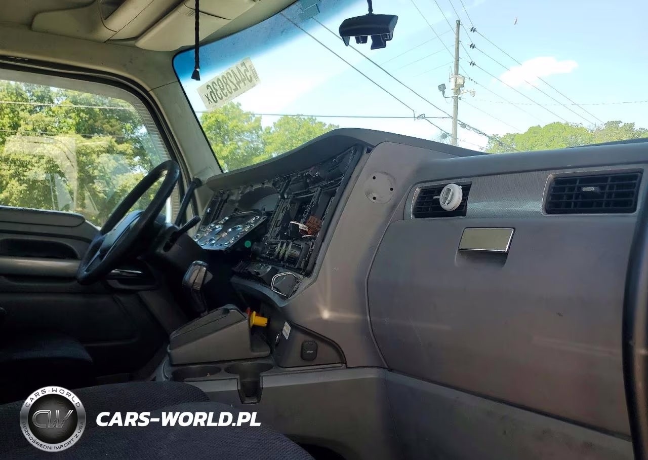 2017 Kenworth T680 Semi Truck VIN:1XKYAP8X2HJ171658 - 5