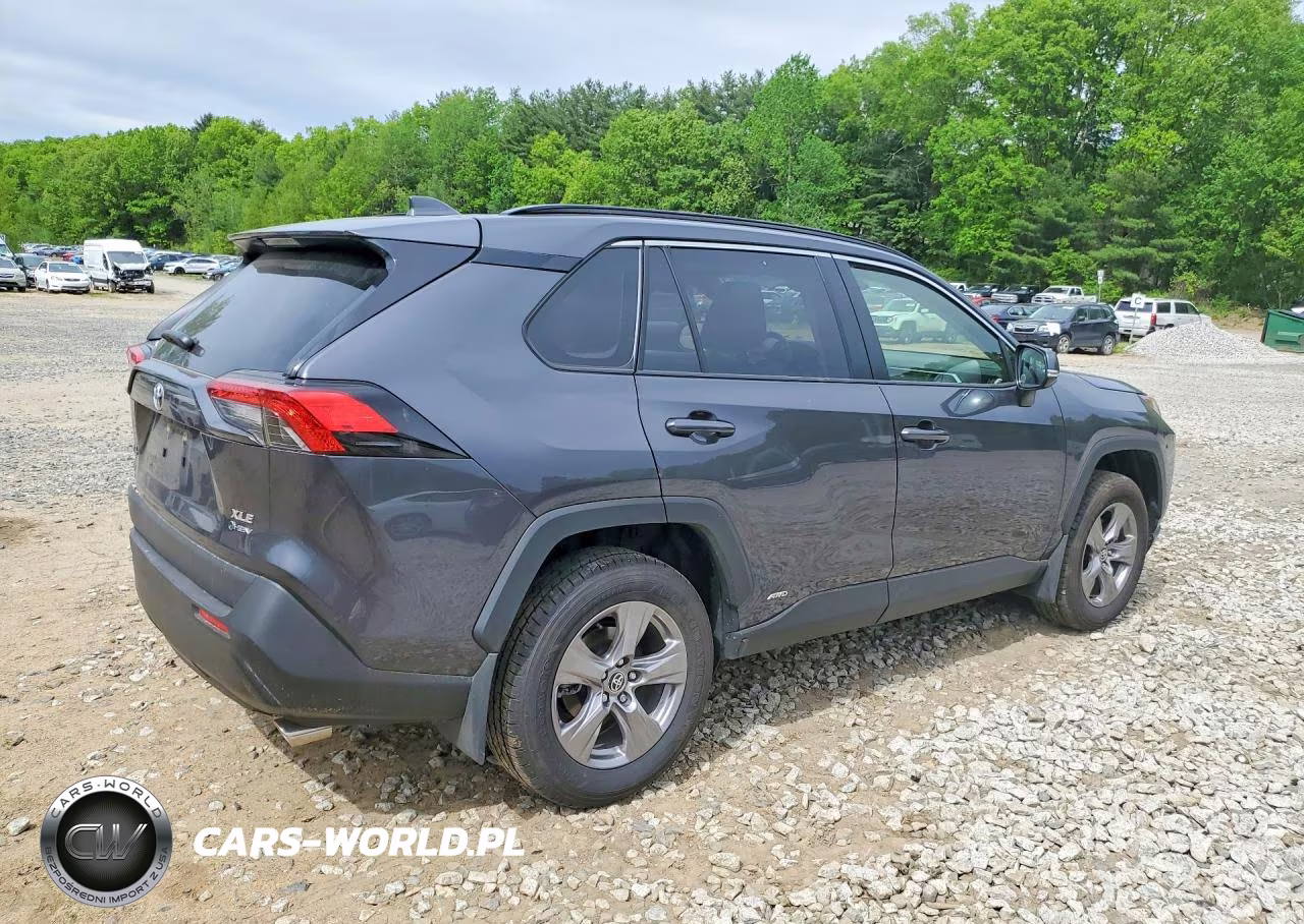 2025 Toyota Rav4 Hybrid Xle VIN:JTMRWRFV5SJ084472 - 3