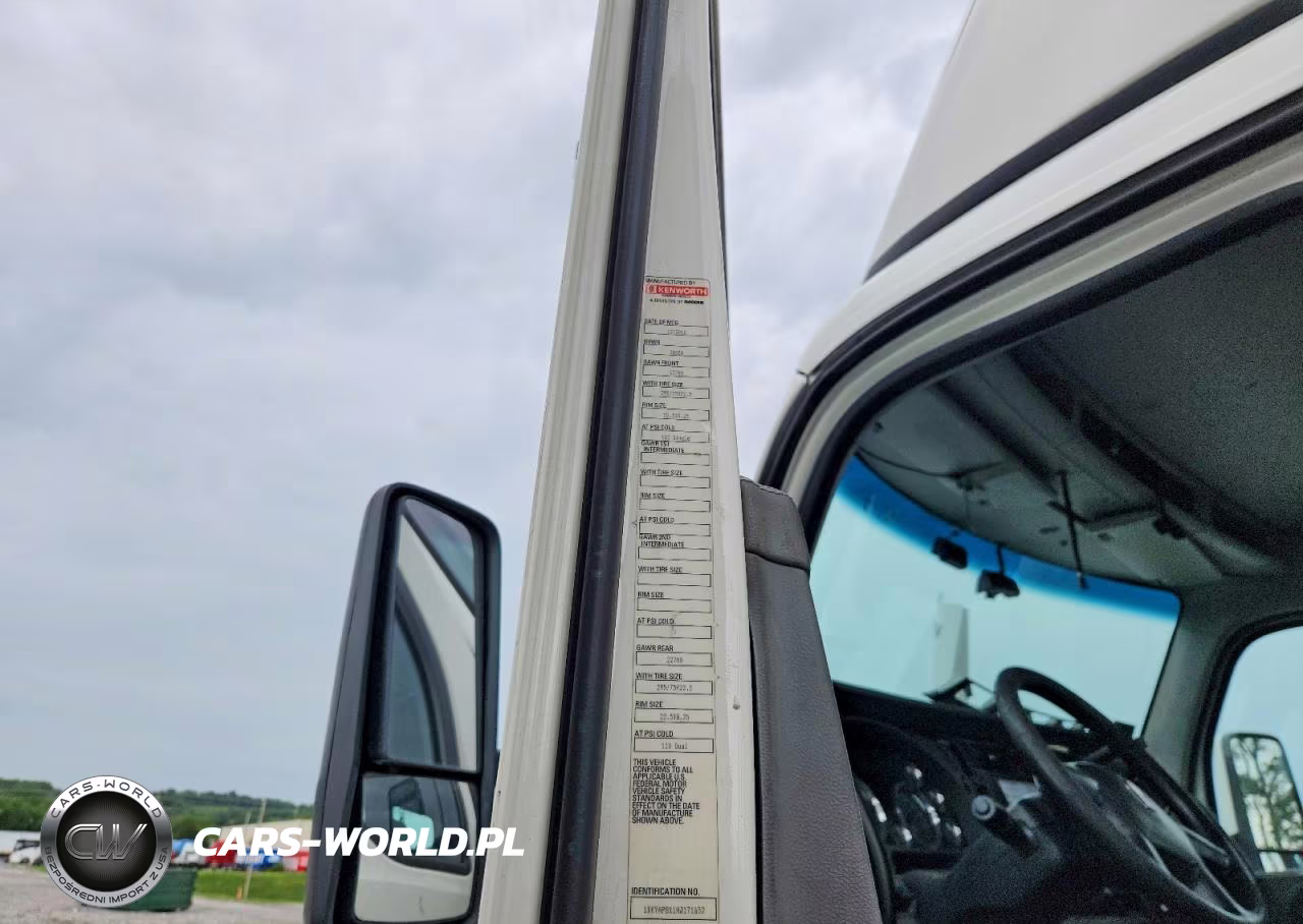 2017 Kenworth T680 Semi Truck VIN:1XKYAP8X1HJ171652 - 10