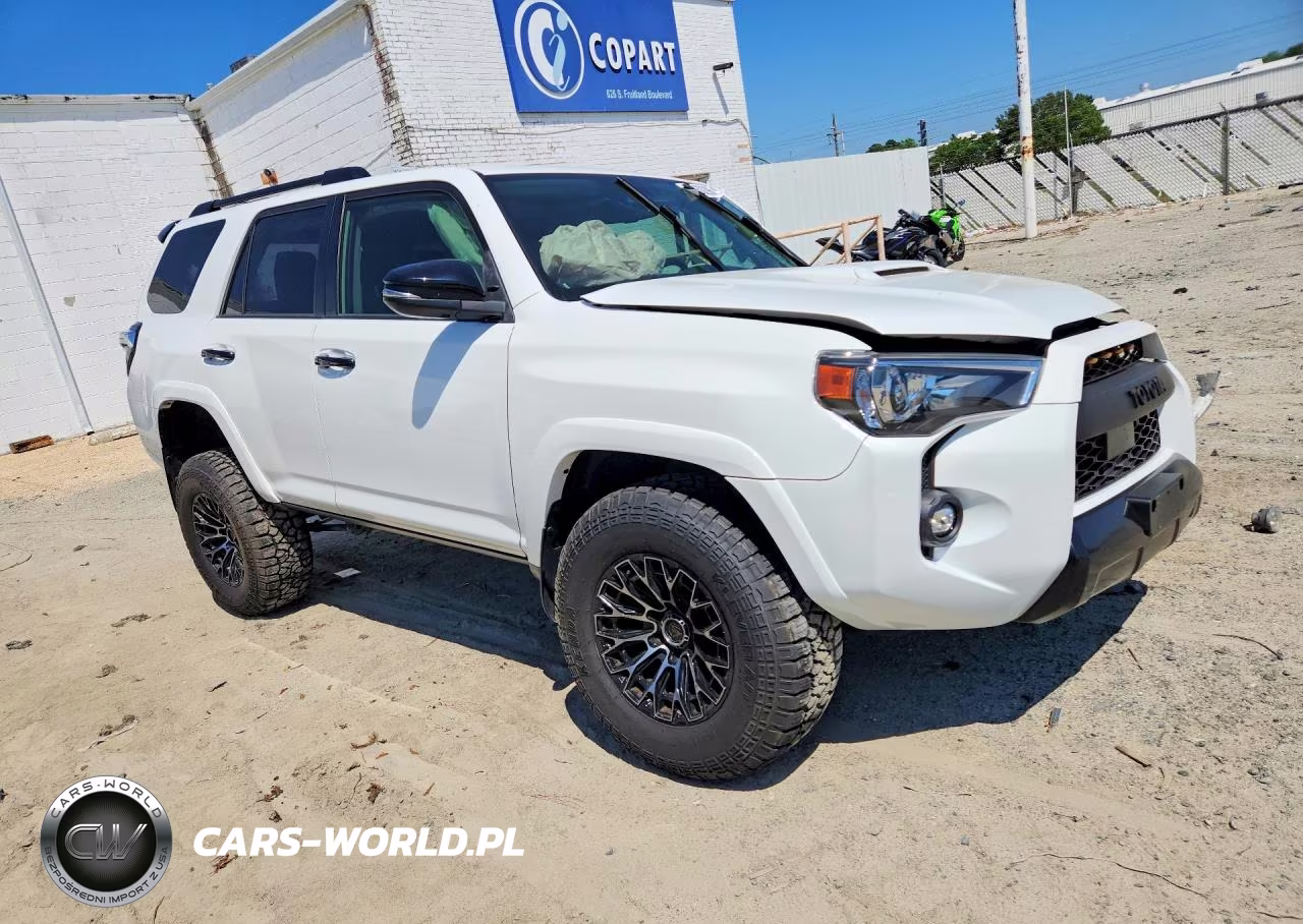 2021 Toyota 4Runner Venture Edition VIN:JTEHU5JRXM5954812 - 4