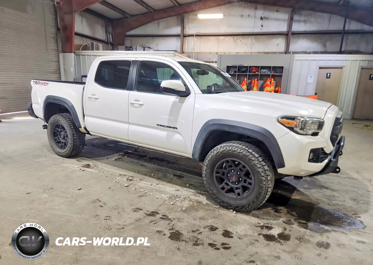 2016 Toyota Tacoma Trd Off-Road VIN:5TFCZ5AN2GX029401 - 4