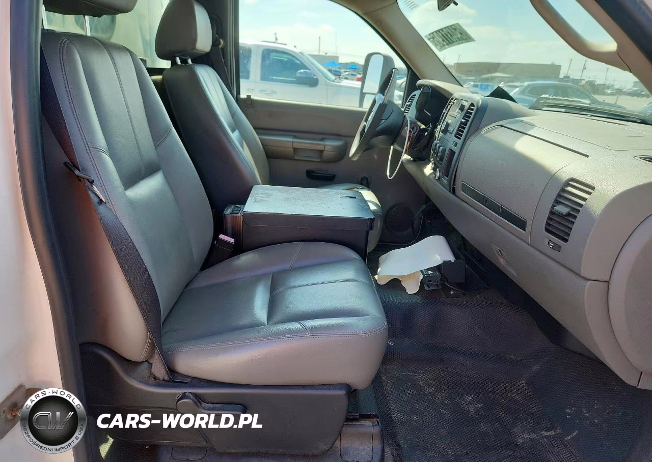 2008 Chevrolet Silverado C1500 VIN:1GCEC14X78Z142055 - 10