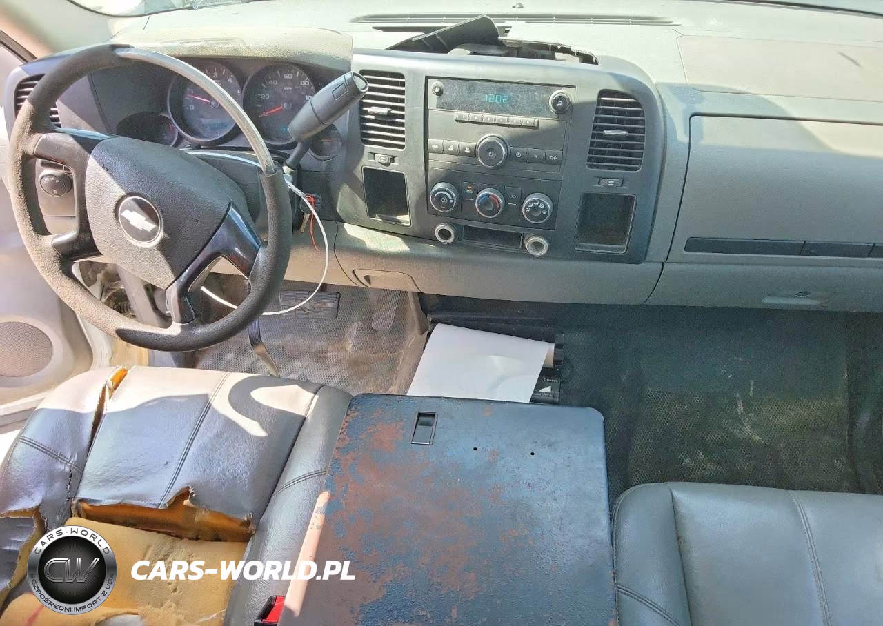 2008 Chevrolet Silverado C1500 VIN:1GCEC14X78Z142055 - 8