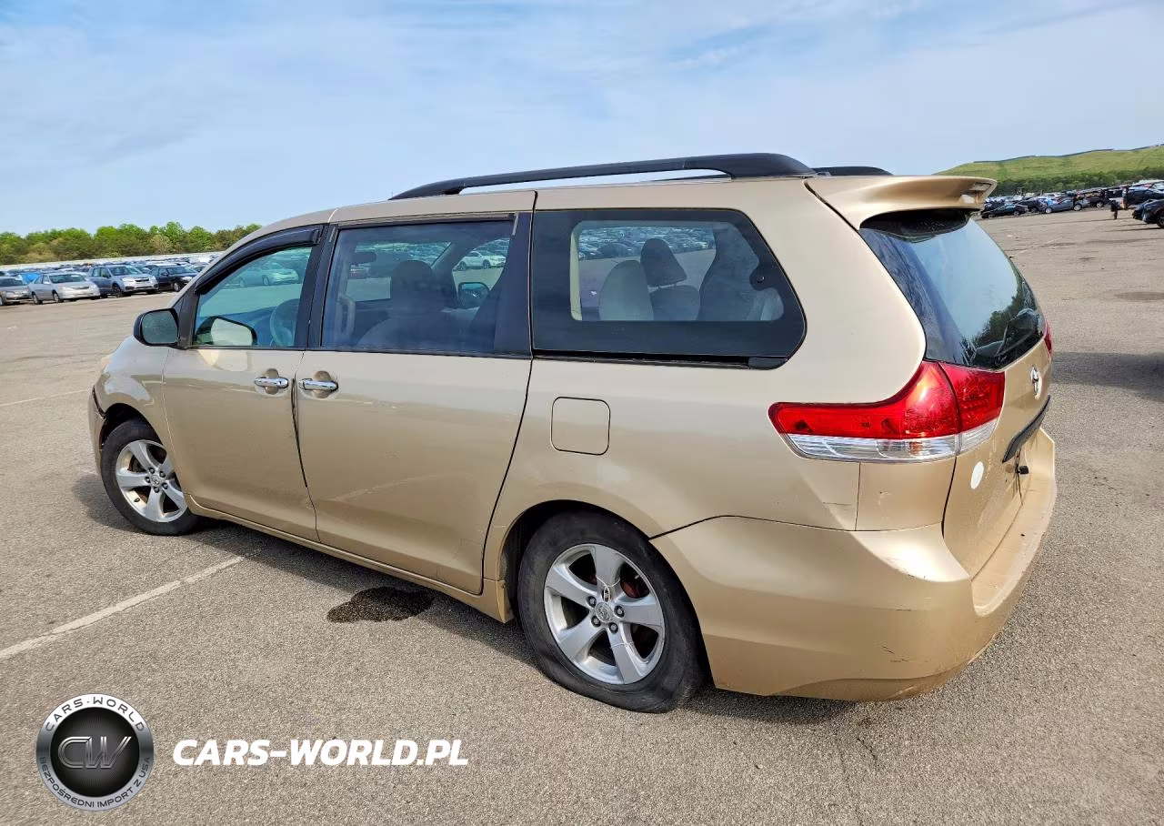 2011 Toyota Sienna VIN:5TDZK3DC2BS078206 - 2