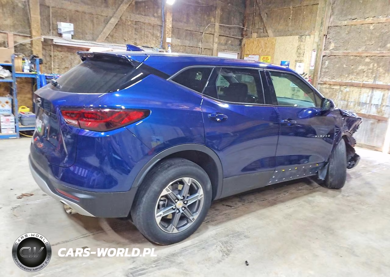 2023 Chevrolet Blazer 2Lt VIN:3GNKBHR4XPS115044 - 3