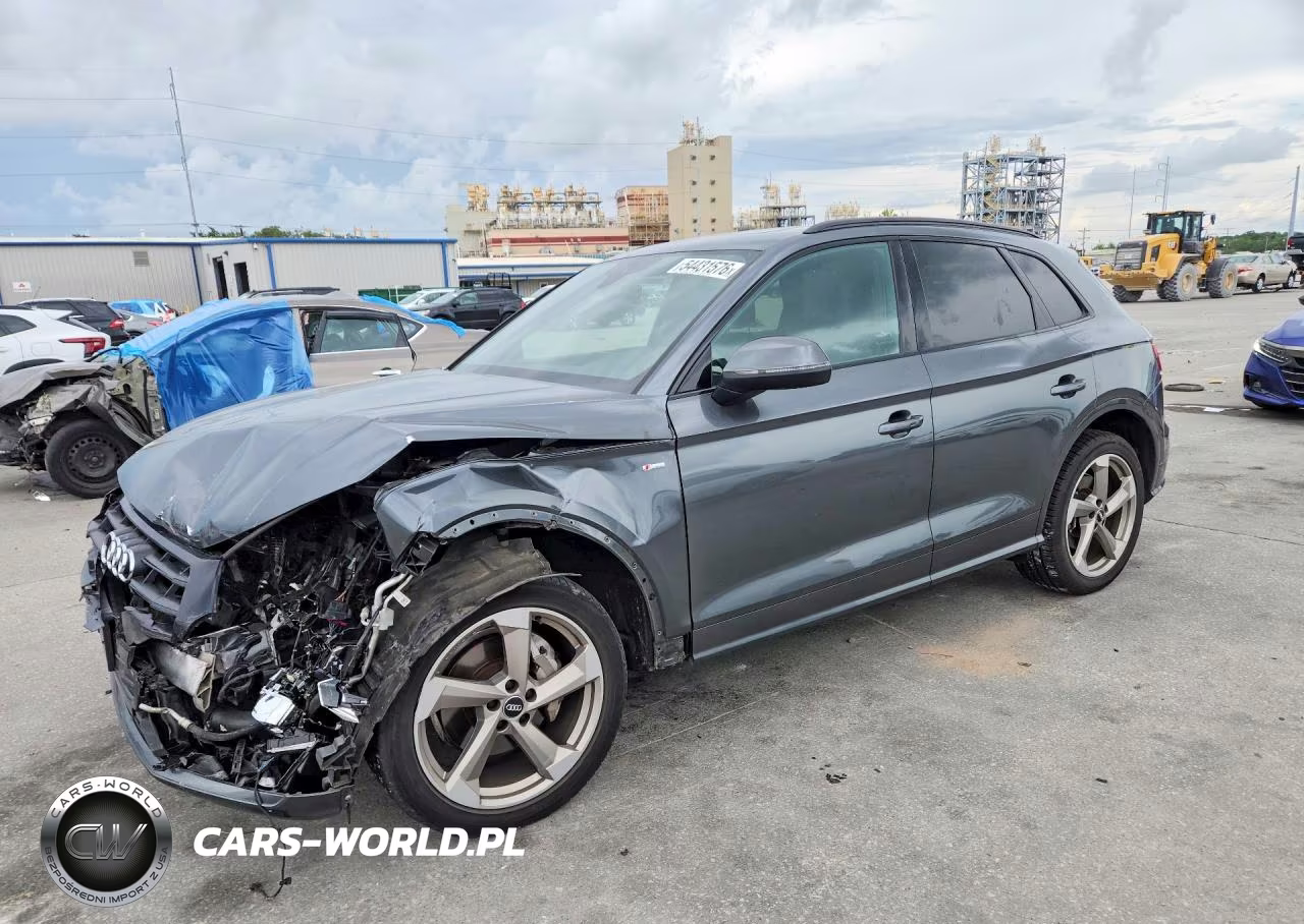 2020 Audi Q5 Titanium Premium Plus