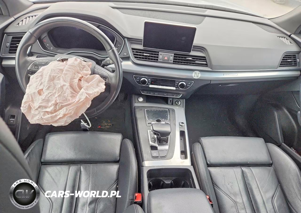 2020 Audi Q5 Titanium Premium Plus VIN:WA1ENAFY0L2112231 - 8