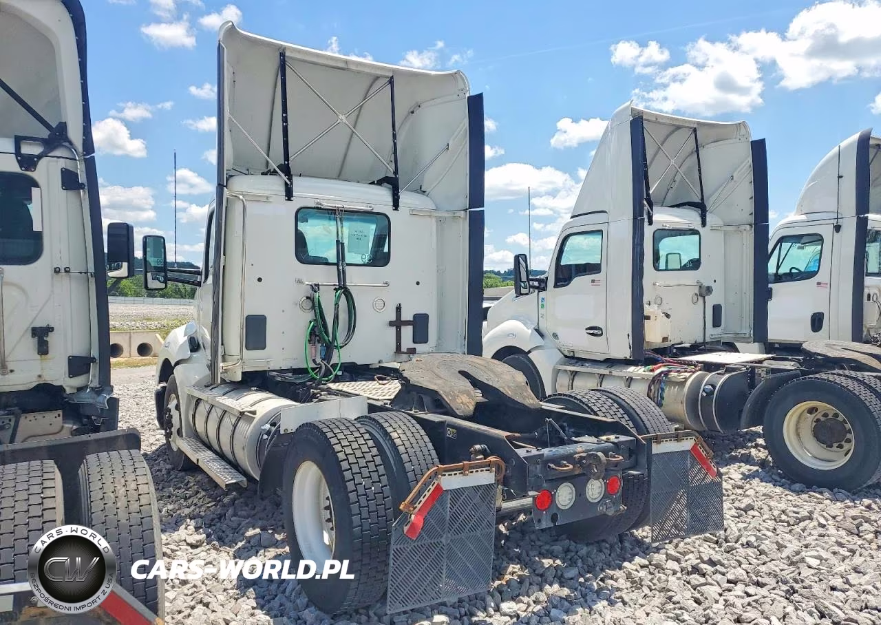 2017 Kenworth T680 Semi Truck VIN:1XKYAP8XXHJ171648 - 3